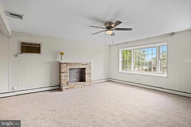 3211 SHARON LN, Norristown, PA 19403