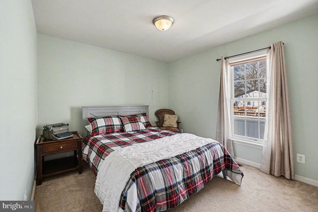 198 CEDAR LN, Colonial Beach, VA 22443