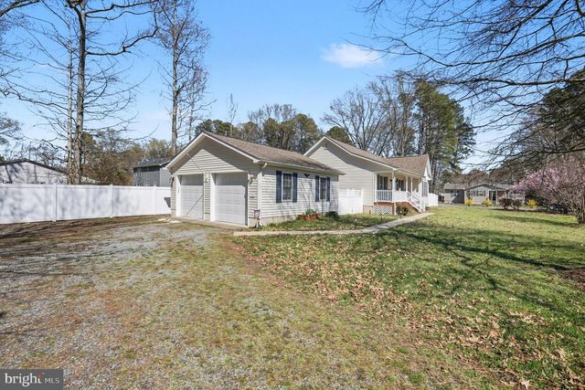 198 CEDAR LN, Colonial Beach, VA 22443