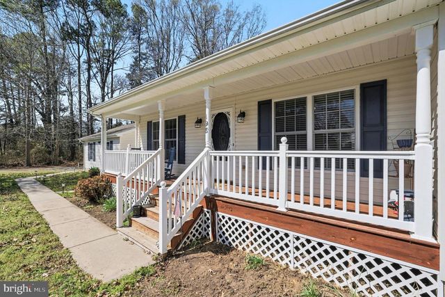 198 CEDAR LN, Colonial Beach, VA 22443