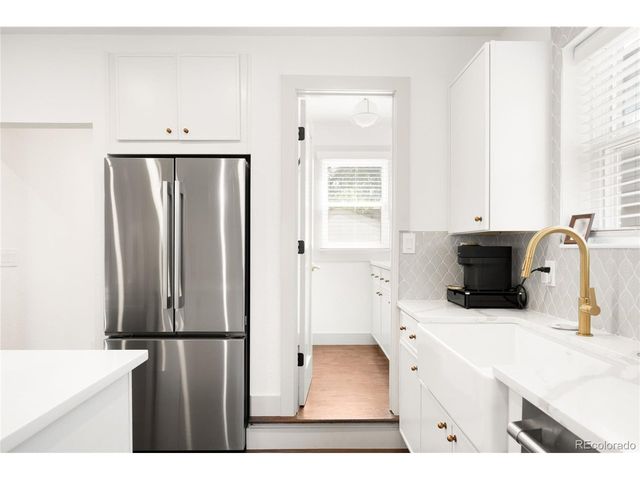 2068 Jasmine St, Denver, CO 80207