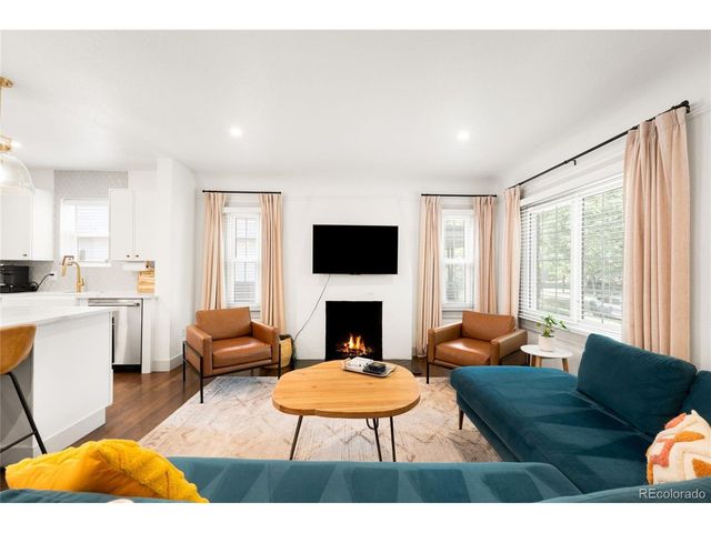 2068 Jasmine St, Denver, CO 80207