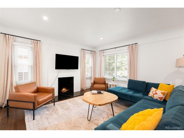 2068 Jasmine St, Denver, CO 80207