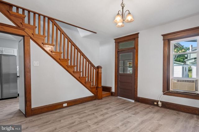 122 ARLINGTON ST, Reading, PA 19611