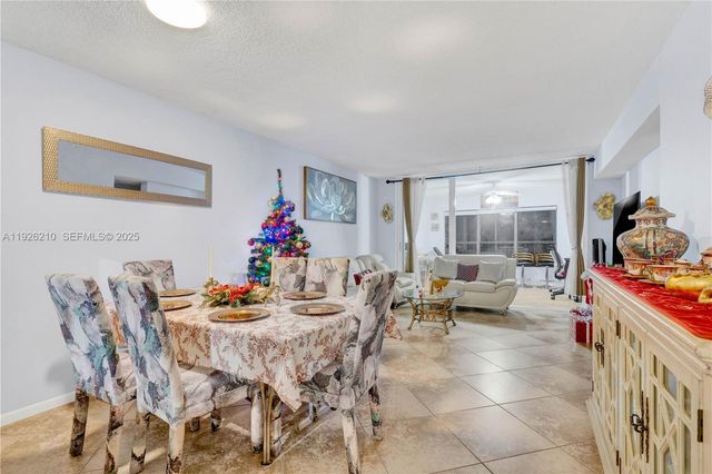 3050 NW 42nd Ave C406, Coconut Creek, FL 33066