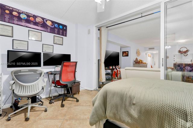 3050 NW 42nd Ave C406, Coconut Creek, FL 33066