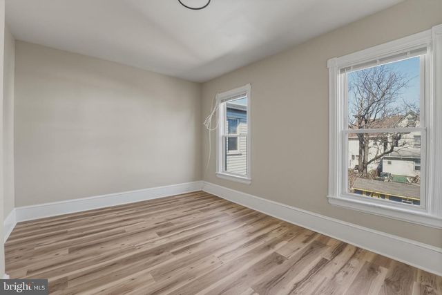 323 MARKET ST, Gloucester City, NJ 08030