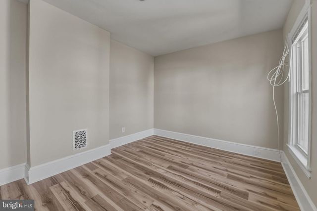 323 MARKET ST, Gloucester City, NJ 08030