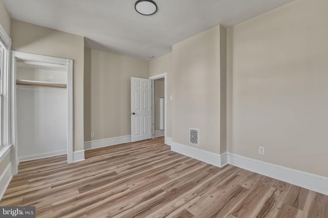 323 MARKET ST, Gloucester City, NJ 08030
