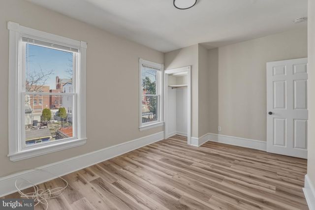 323 MARKET ST, Gloucester City, NJ 08030