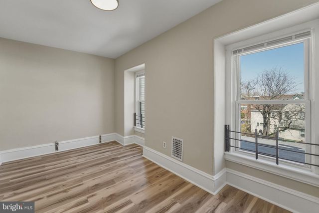 323 MARKET ST, Gloucester City, NJ 08030