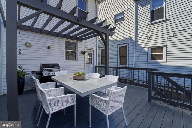 323 MARKET ST, Gloucester City, NJ 08030
