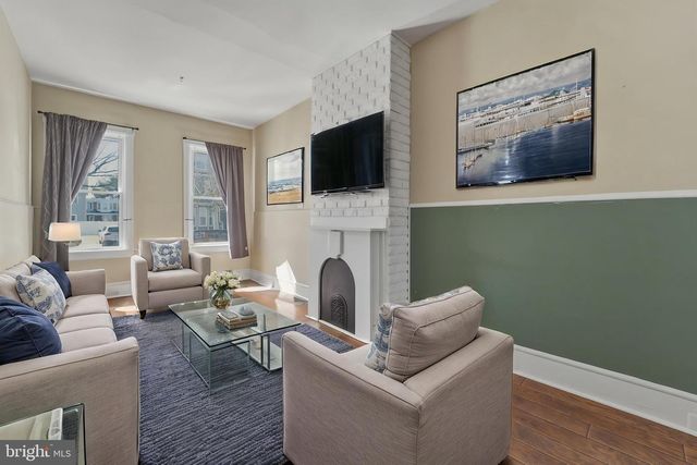 323 MARKET ST, Gloucester City, NJ 08030