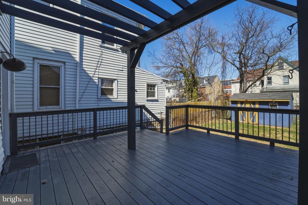 Image 40 of property listing at 323 MARKET ST, Gloucester City, NJ 08030