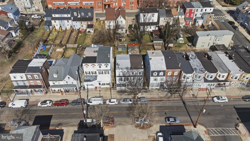 Image 48 of property listing at 323 MARKET ST, Gloucester City, NJ 08030
