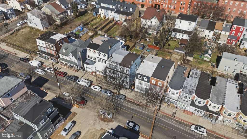 Image 51 of property listing at 323 MARKET ST, Gloucester City, NJ 08030