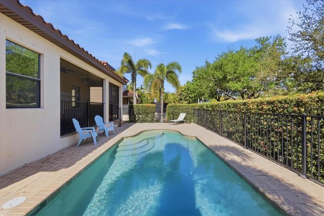 5423 TITLE ROW DRIVE, Bradenton, FL 34210