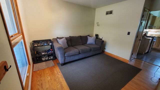 678 Ray Avenue, West Chicago, IL 60185