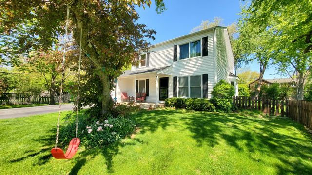 678 Ray Avenue, West Chicago, IL 60185