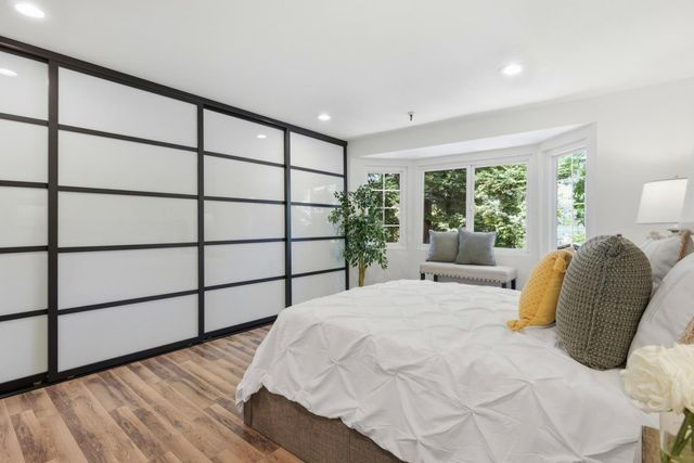 824 Bay Street, Mountain View, CA 94041