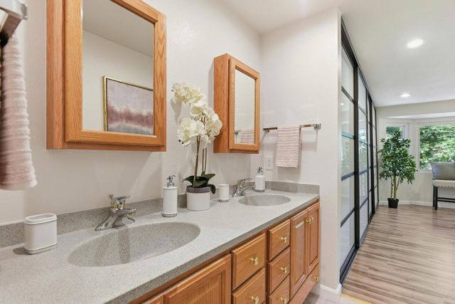 824 Bay Street, Mountain View, CA 94041
