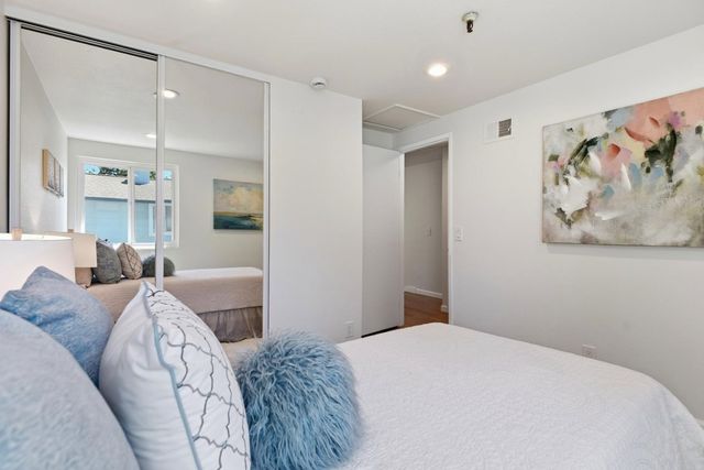 824 Bay Street, Mountain View, CA 94041