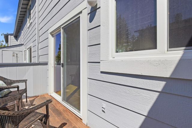 824 Bay Street, Mountain View, CA 94041
