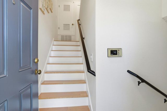 824 Bay Street, Mountain View, CA 94041