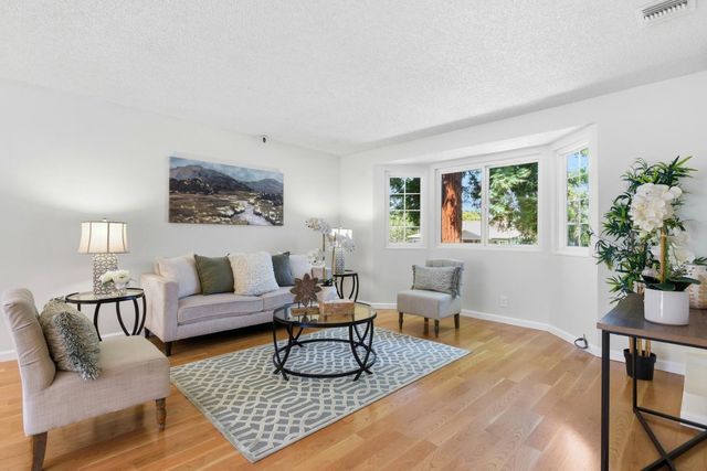 824 Bay Street, Mountain View, CA 94041