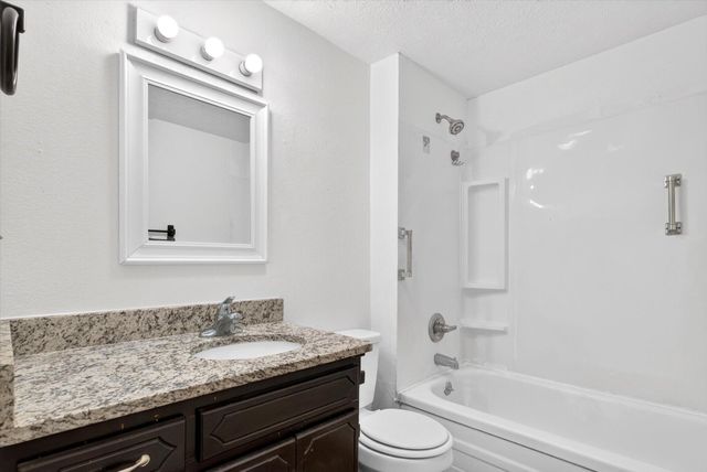1327 N Marion Avenue, Springfield, MO 65802