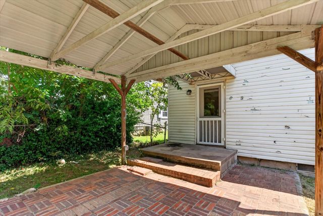 1327 N Marion Avenue, Springfield, MO 65802