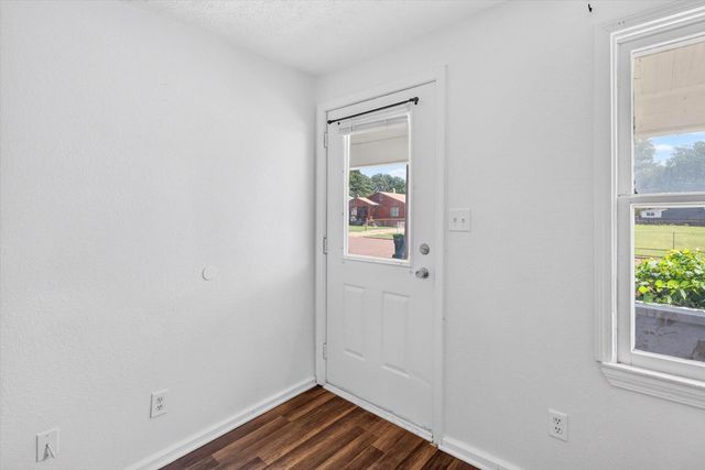 1327 N Marion Avenue, Springfield, MO 65802
