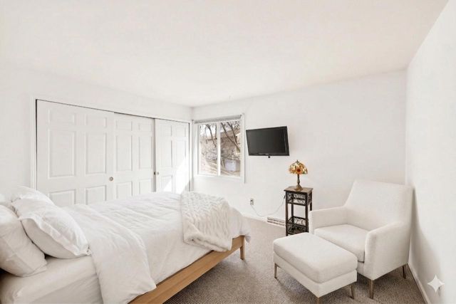 6955 Park Ridge Drive, Madison, WI 53719