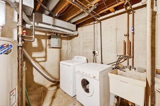 6955 Park Ridge Drive, Madison, WI 53719