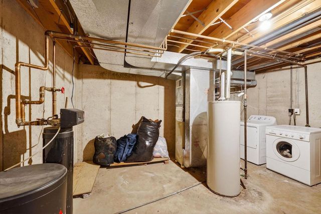 6955 Park Ridge Drive, Madison, WI 53719