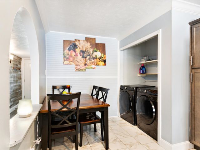 7232 Long Canyon Trail, Dallas, TX 75249