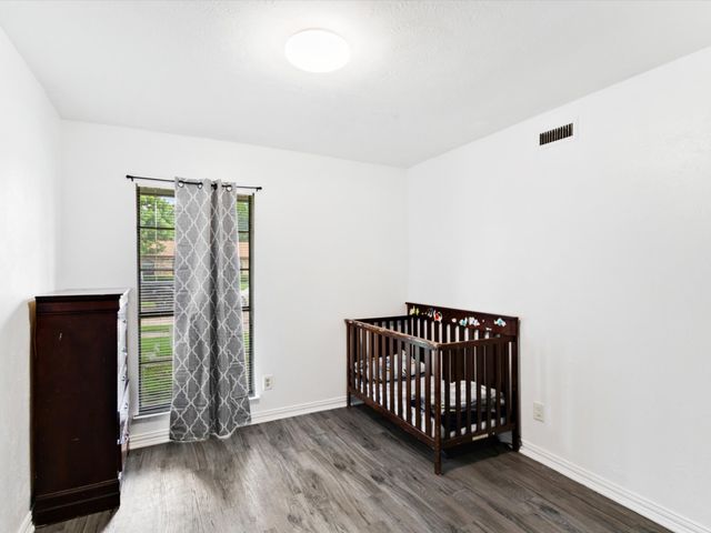 7232 Long Canyon Trail, Dallas, TX 75249