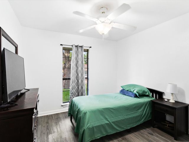 7232 Long Canyon Trail, Dallas, TX 75249