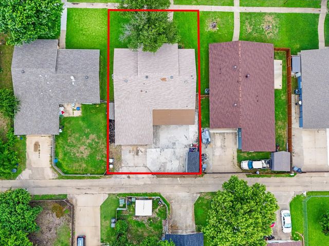 7232 Long Canyon Trail, Dallas, TX 75249