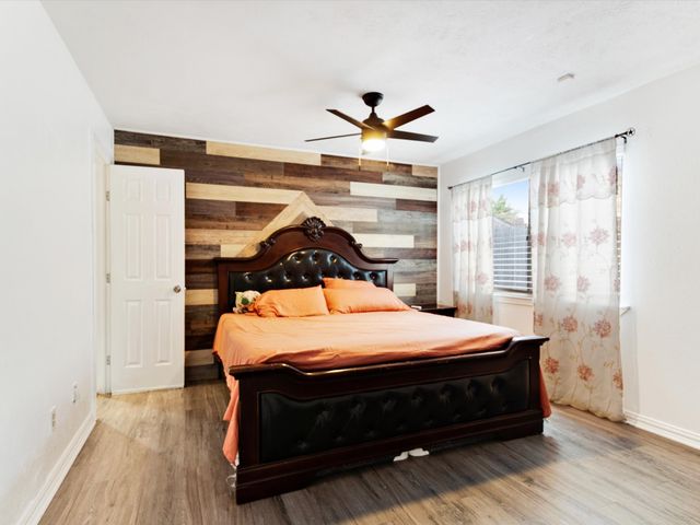 7232 Long Canyon Trail, Dallas, TX 75249