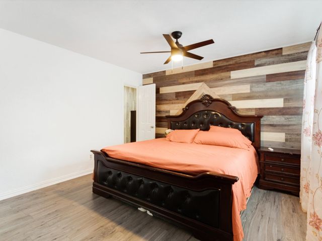 7232 Long Canyon Trail, Dallas, TX 75249