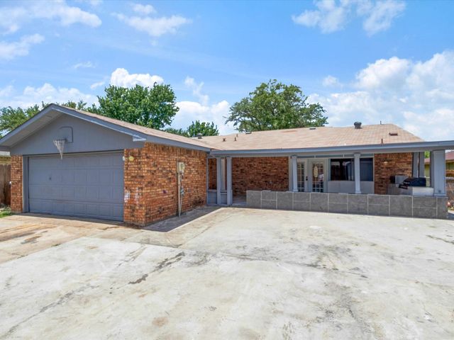 7232 Long Canyon Trail, Dallas, TX 75249