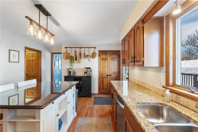 5914 King Hill Drive, Farmington, NY 14425