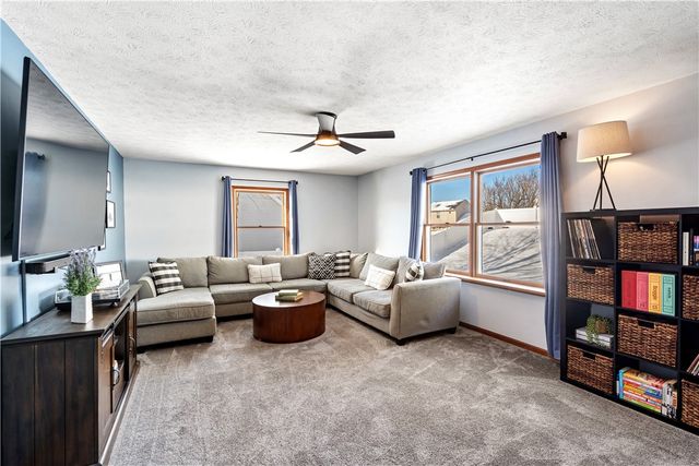 5914 King Hill Drive, Farmington, NY 14425