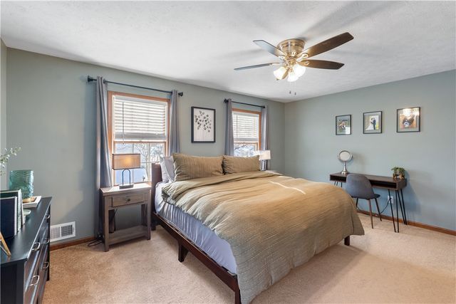 5914 King Hill Drive, Farmington, NY 14425