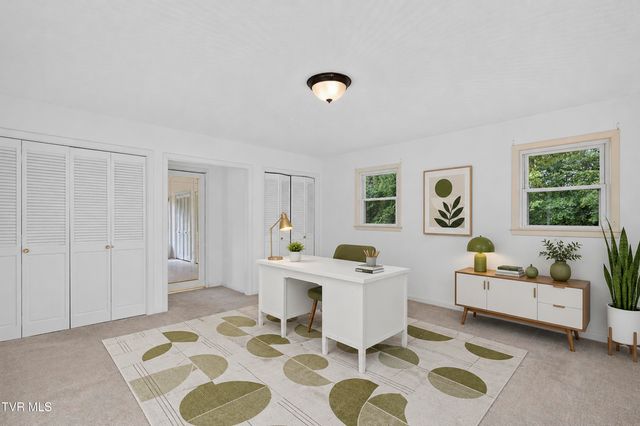 16019 Briarwood Lane, Abingdon, VA 24210