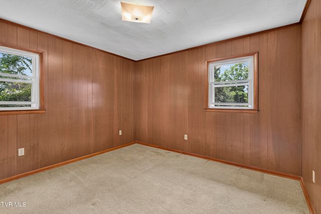 16019 Briarwood Lane, Abingdon, VA 24210