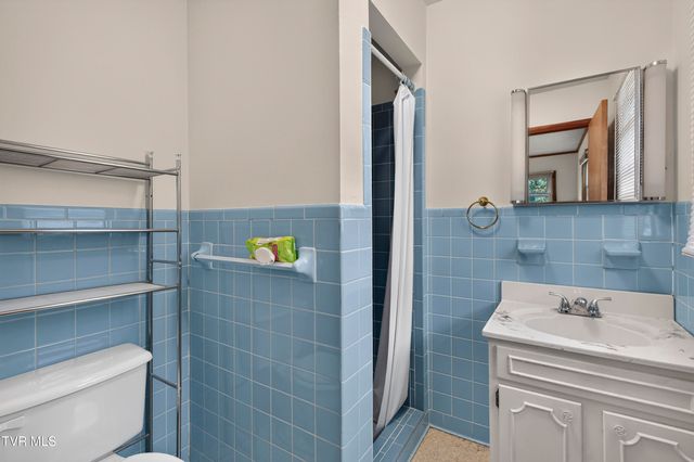 16019 Briarwood Lane, Abingdon, VA 24210