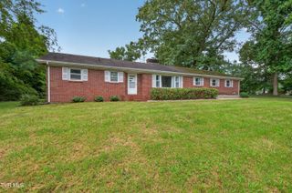 16019 Briarwood Lane, Abingdon, VA 24210