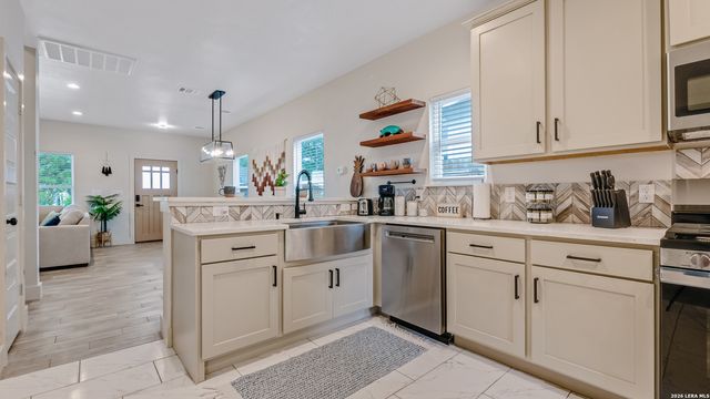 1227 Mason, San Antonio, TX 78208